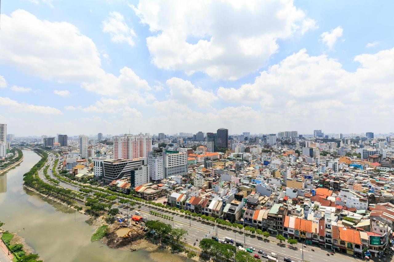 Spacious Saigon Ho-Chi-Minh-Stadt Exterior foto